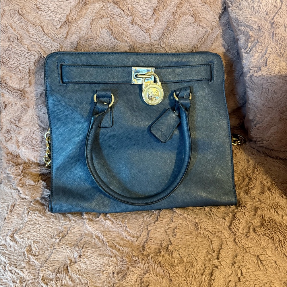 MICHAEL Michael Kors midnight blue Shoulder Bag with Gold Lock